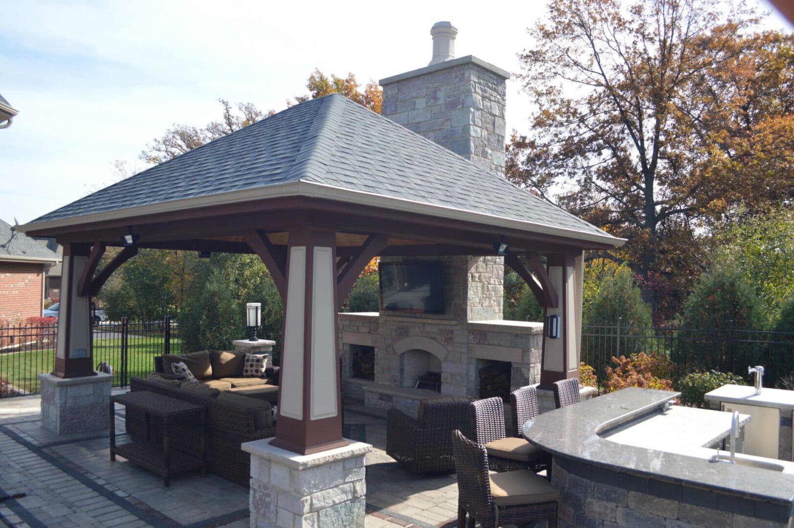 Landscape design build contractor in Downers Grove IL