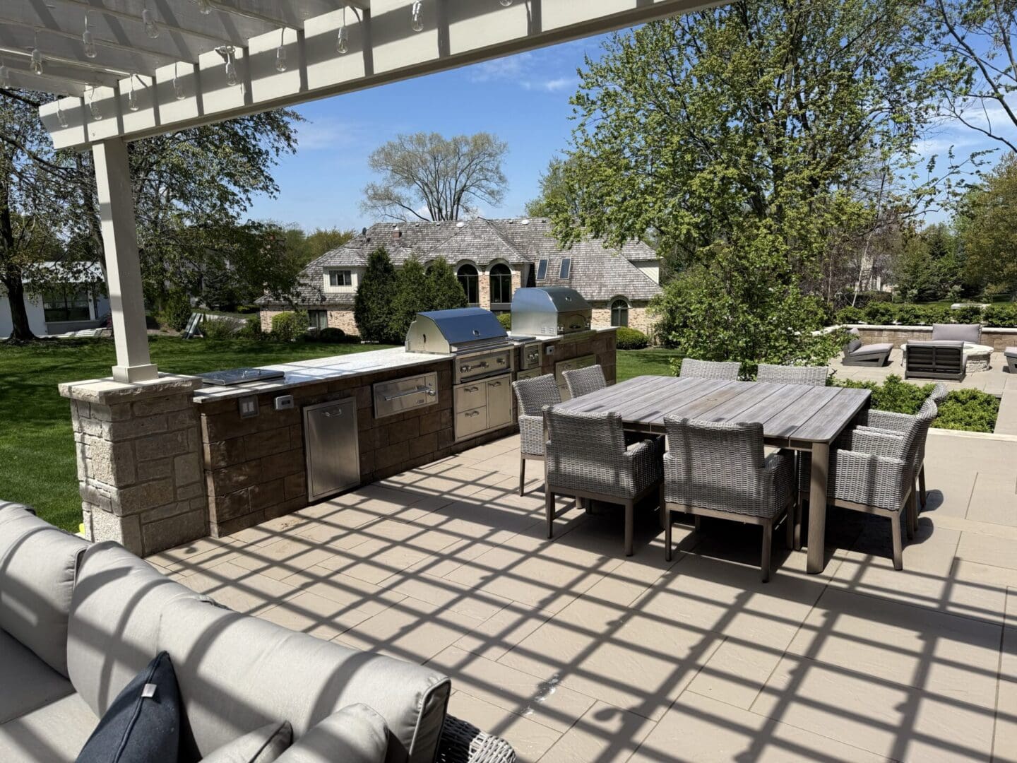 Professional outdoor kitchen installer in Oak Brook, IL